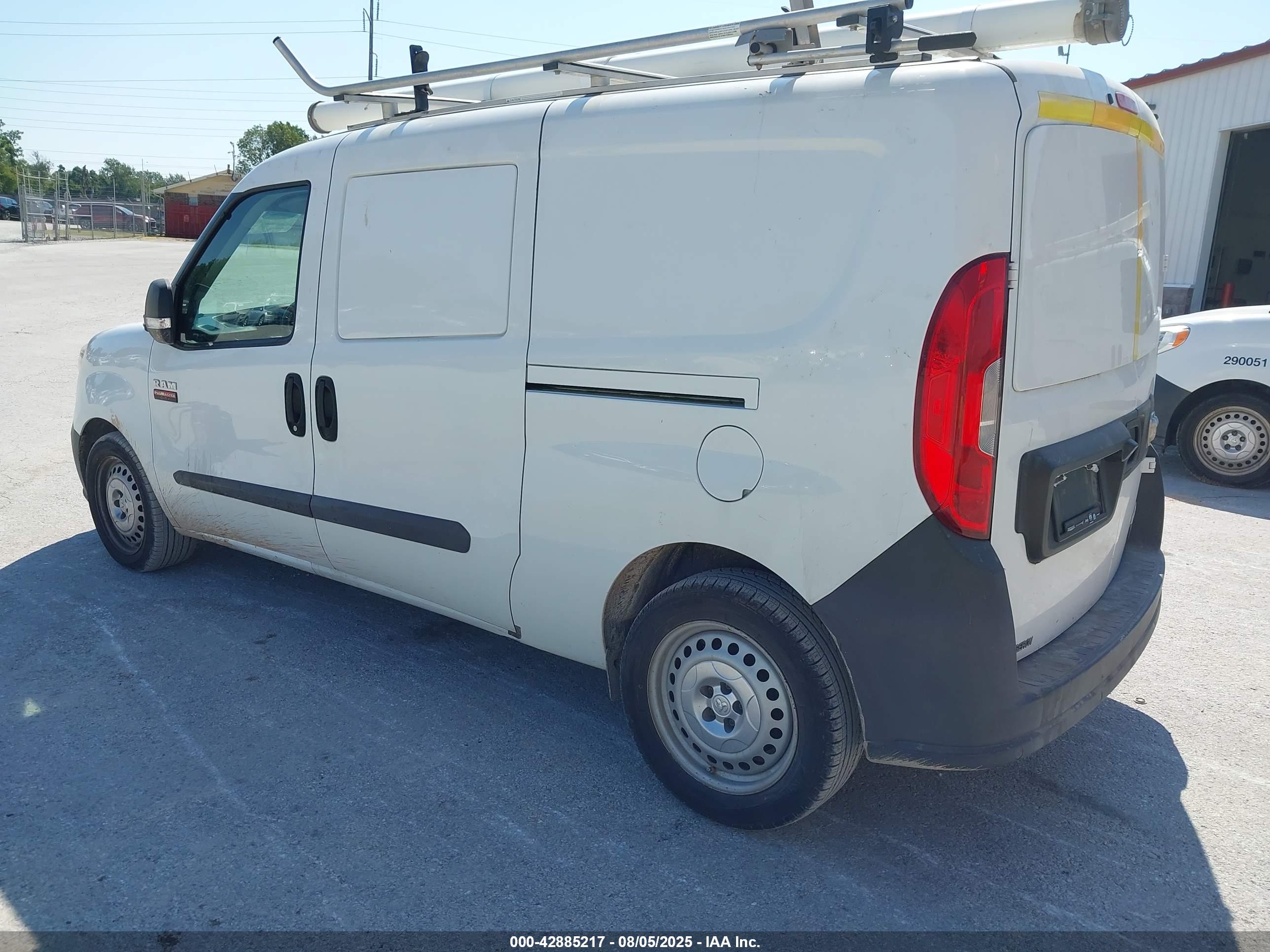 2017 RAM ProMaster City — VIN ZFBERFABXH6G92457 — photo 3